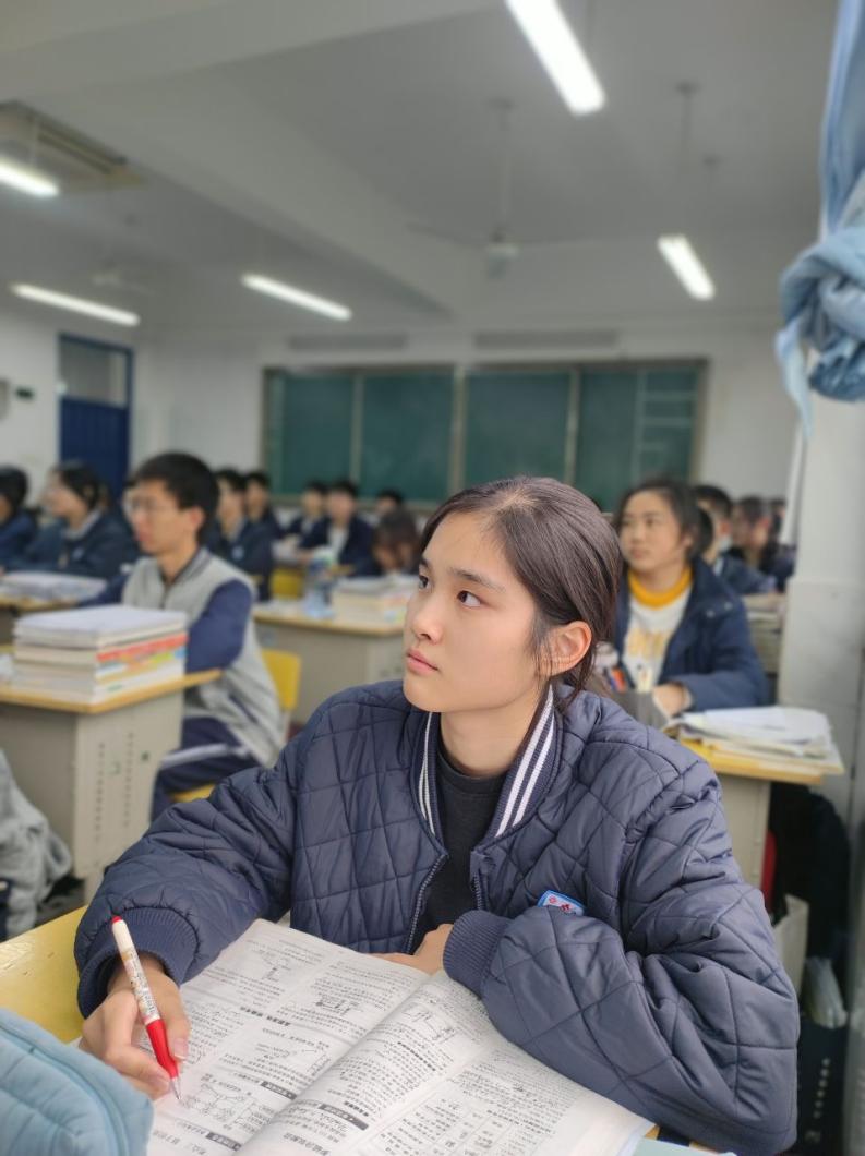 lADPJwY7V1dQodLNBP_NA70_957_1279