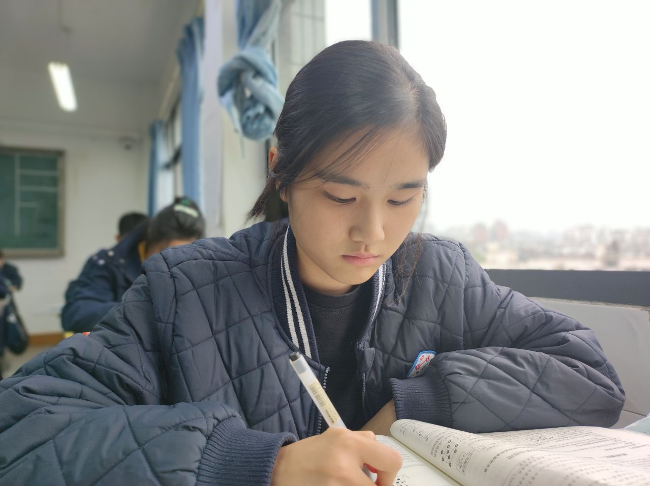 lADPJx8Zzdi-IbnNA73NBP8_1279_957